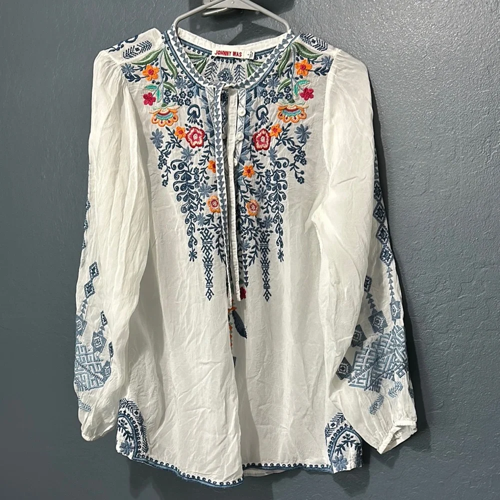 Johnny Was Cream Embellished Blouse with Mandarin Collar and Relaxed Fit - Picture 1 of 7